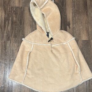 baby GAP Cream Hooded Faux-Shearling Cape, L/XL Toddler, Like-New
